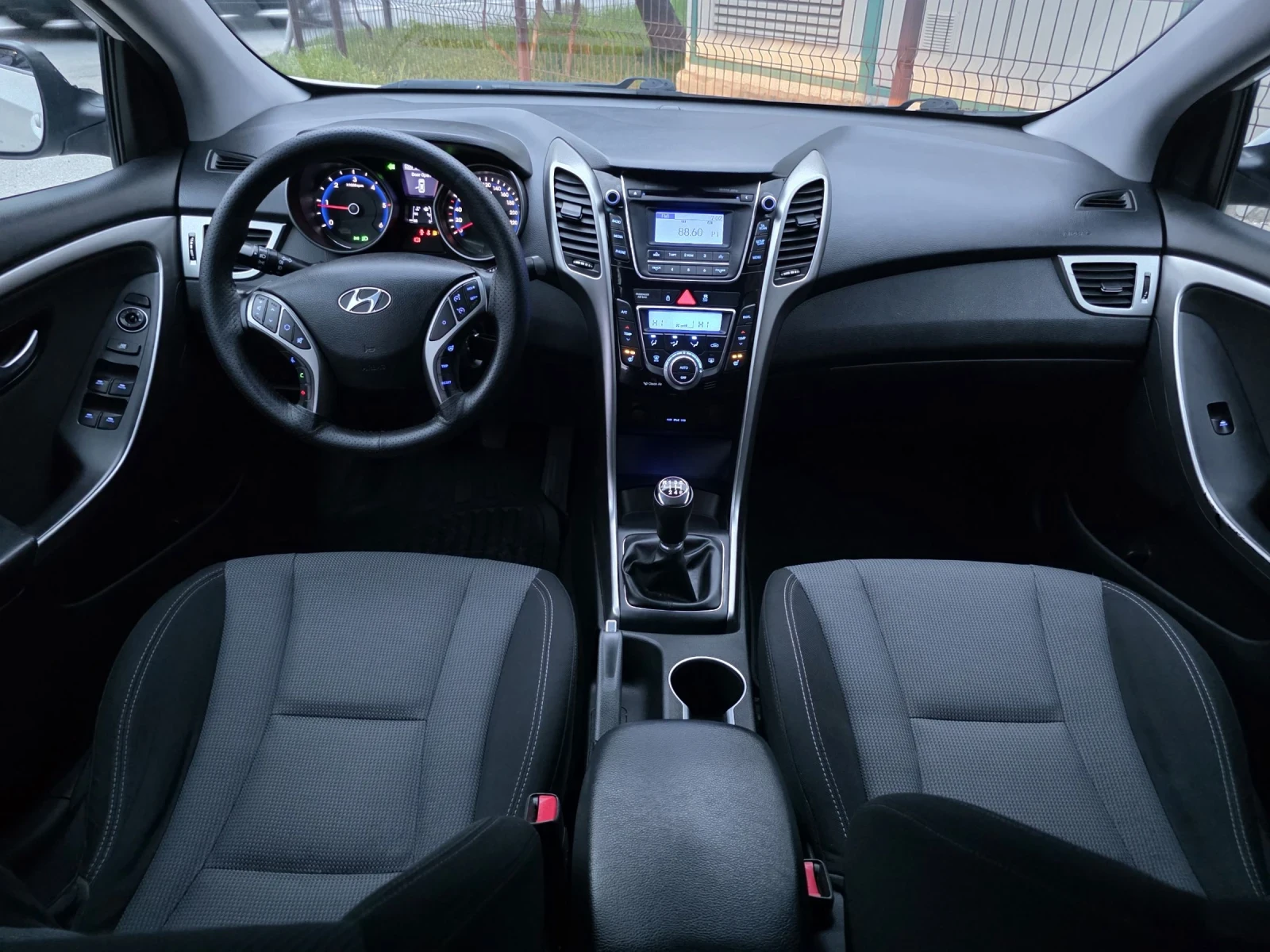Hyundai I30 1.6CRDI 128�� * FACELIFT* LED* PODGREV*  | Mobile.bg � ����������� 14