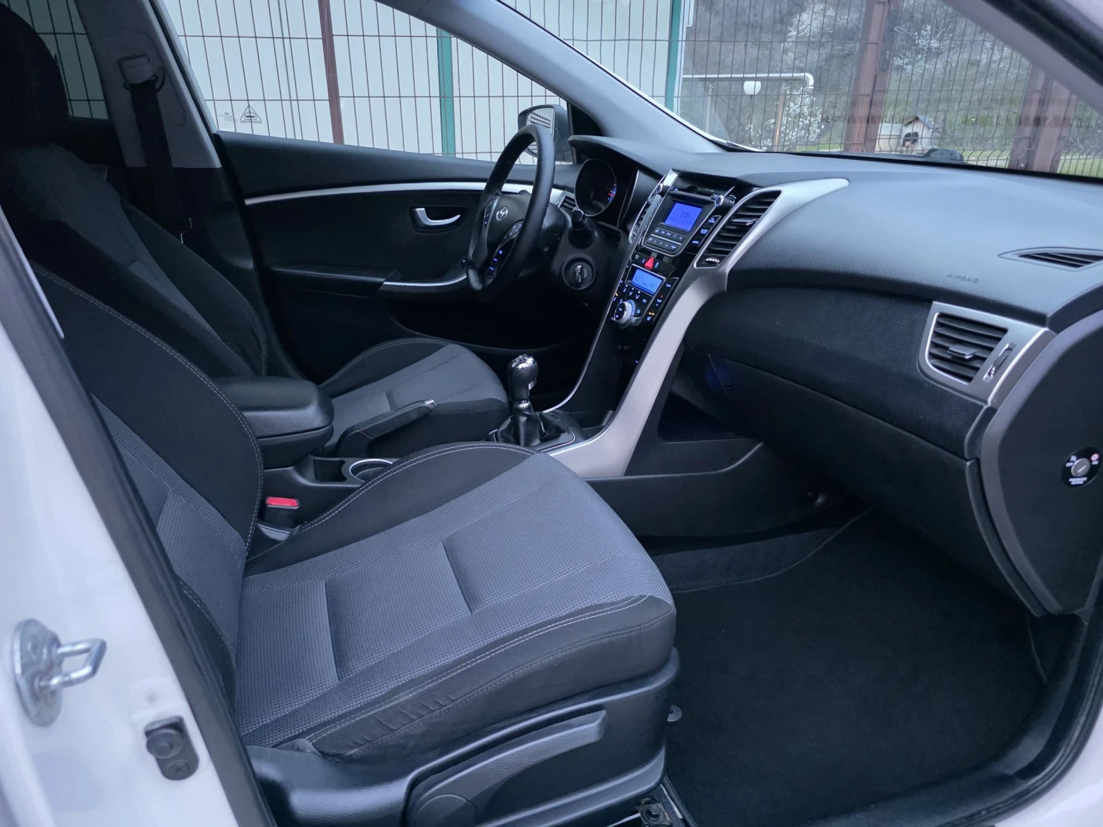 Hyundai I30 1.6CRDI 128�� * FACELIFT* LED* PODGREV*  | Mobile.bg � ����������� 11