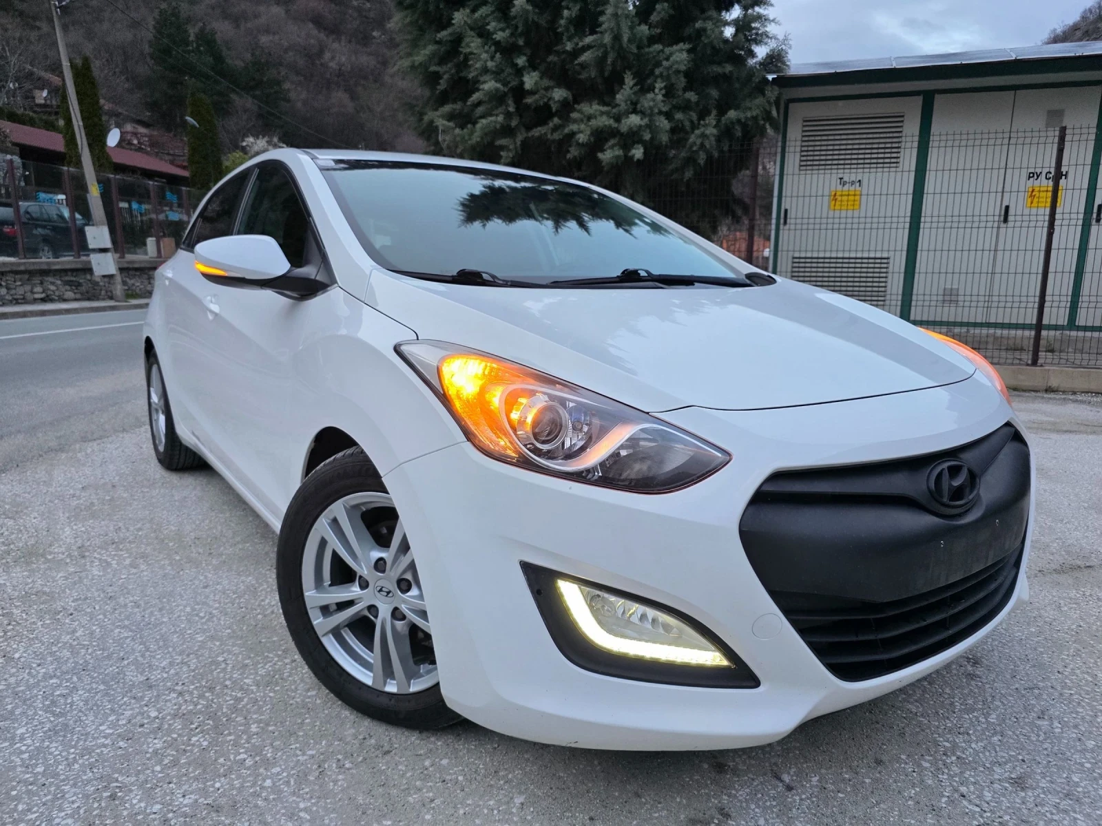 Hyundai I30 1.6CRDI 128�� * FACELIFT* LED* PODGREV*  | Mobile.bg � ����������� 2