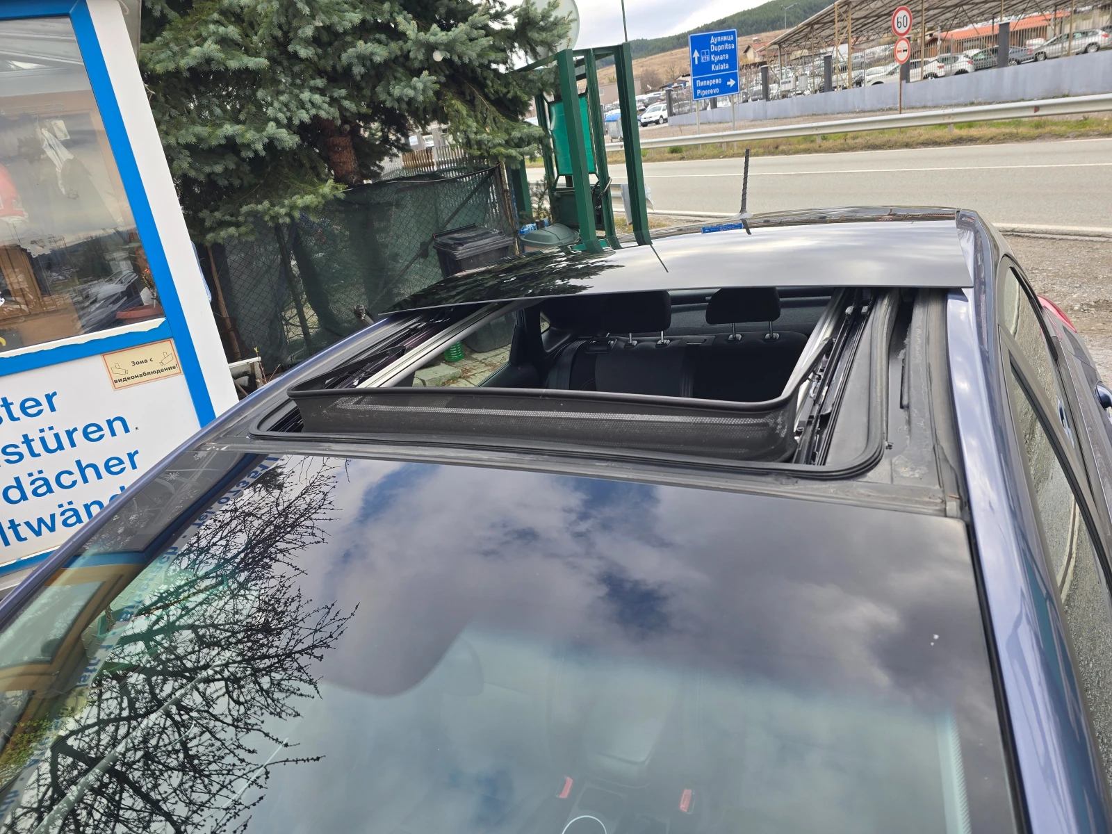 Hyundai I30 1.6CRDi-Led= Panorama, снимка 9 - Автомобили и джипове - 54114115