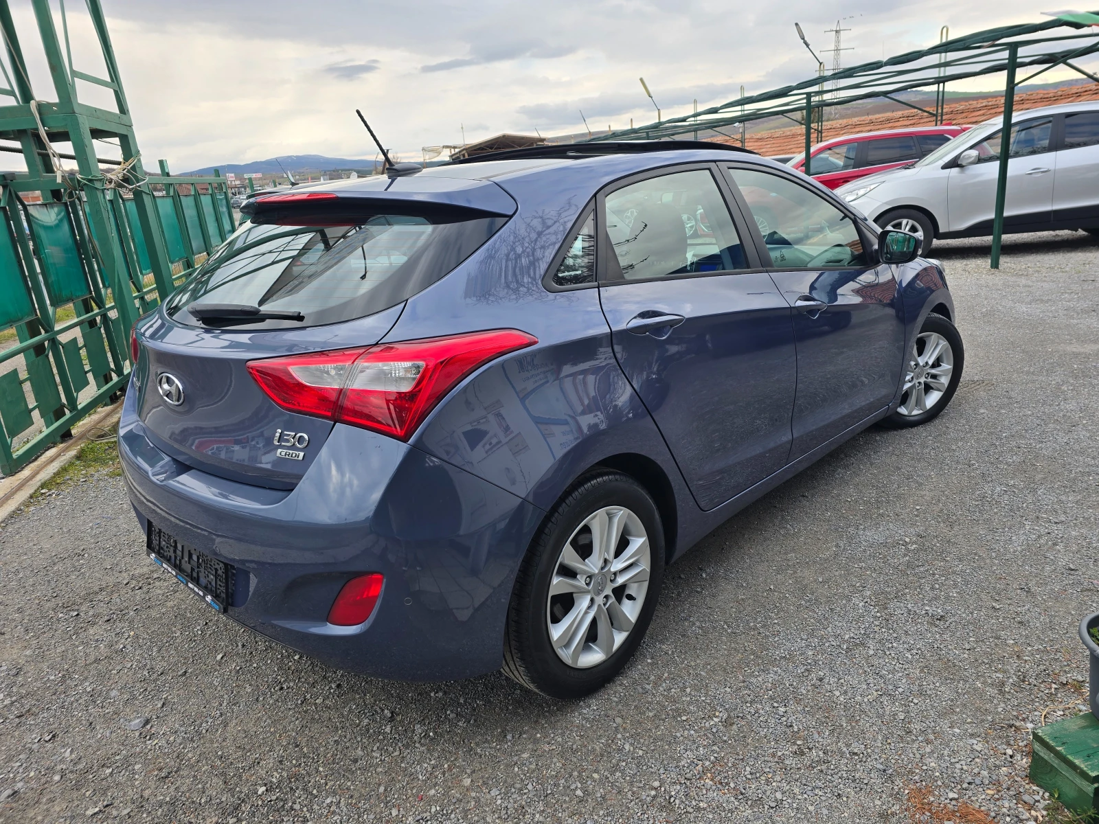 Hyundai I30 1.6CRDi-Led= Panorama, снимка 5 - Автомобили и джипове - 54114115