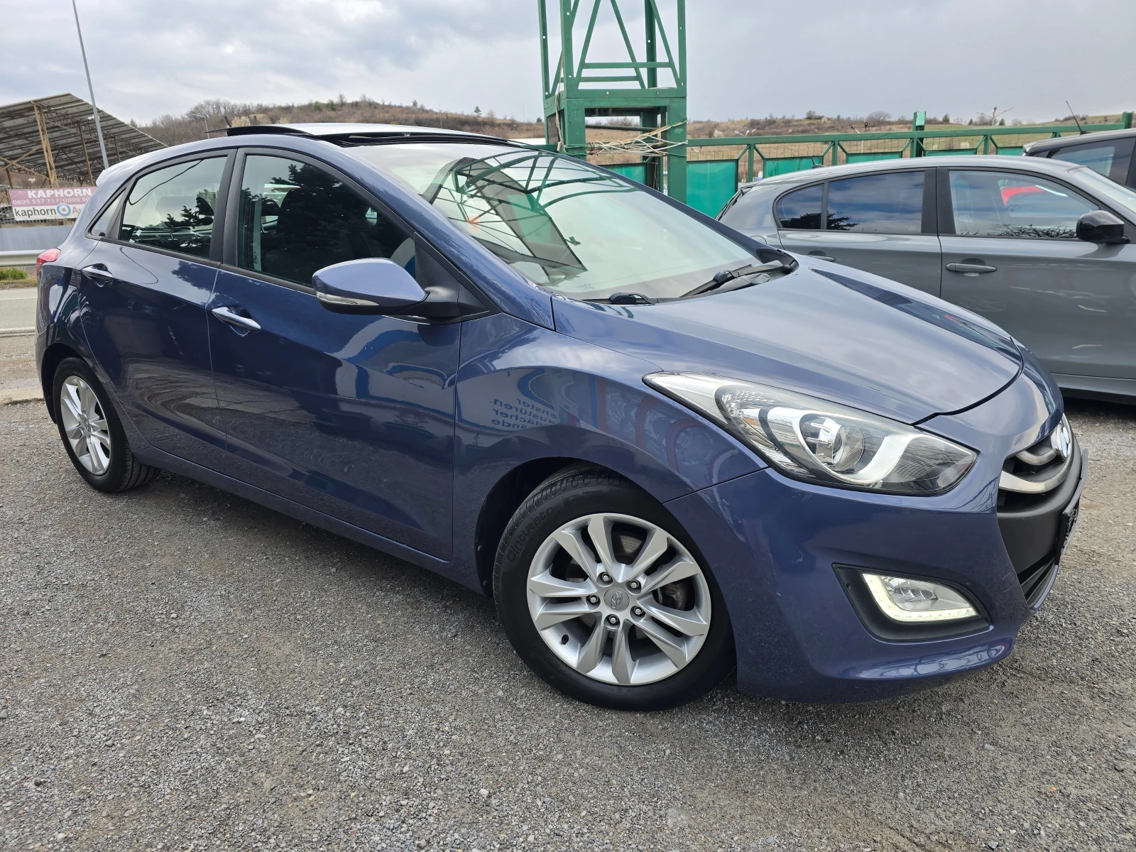Hyundai I30 1.6CRDi-Led= Panorama, снимка 4 - Автомобили и джипове - 54114115