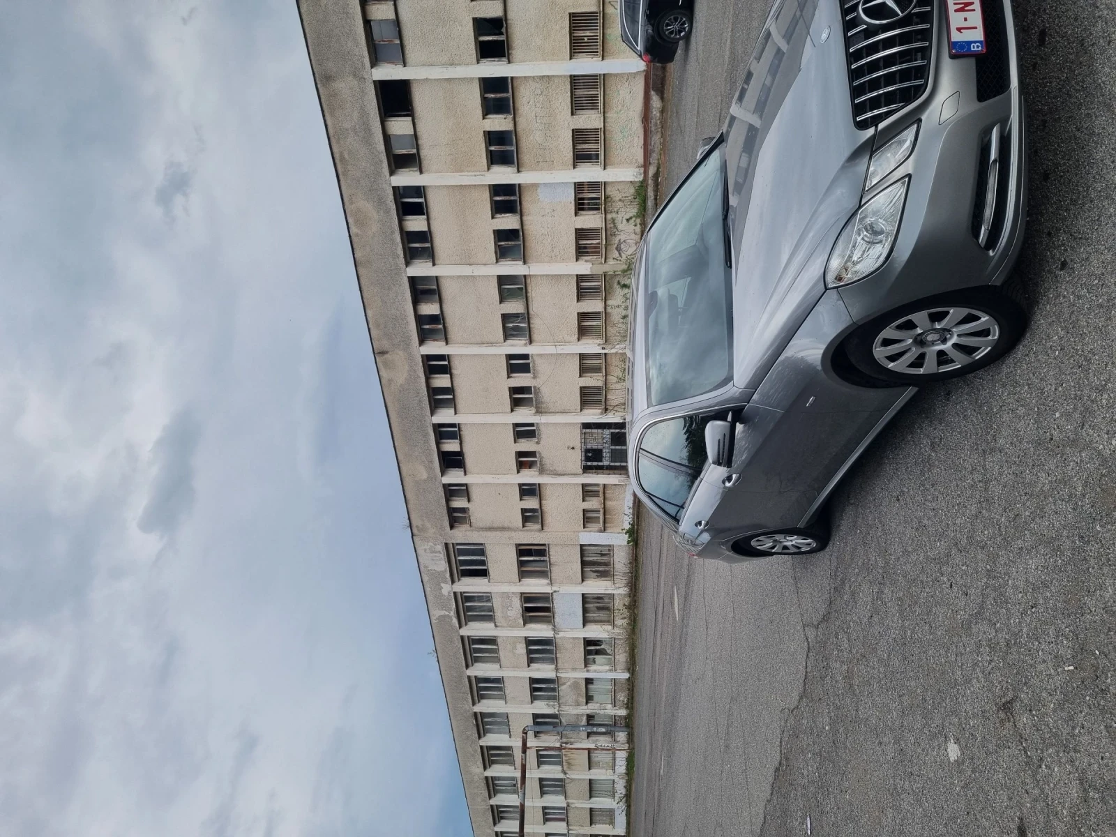 Mercedes-Benz E 200, снимка 2 - Автомобили и джипове - 54258880