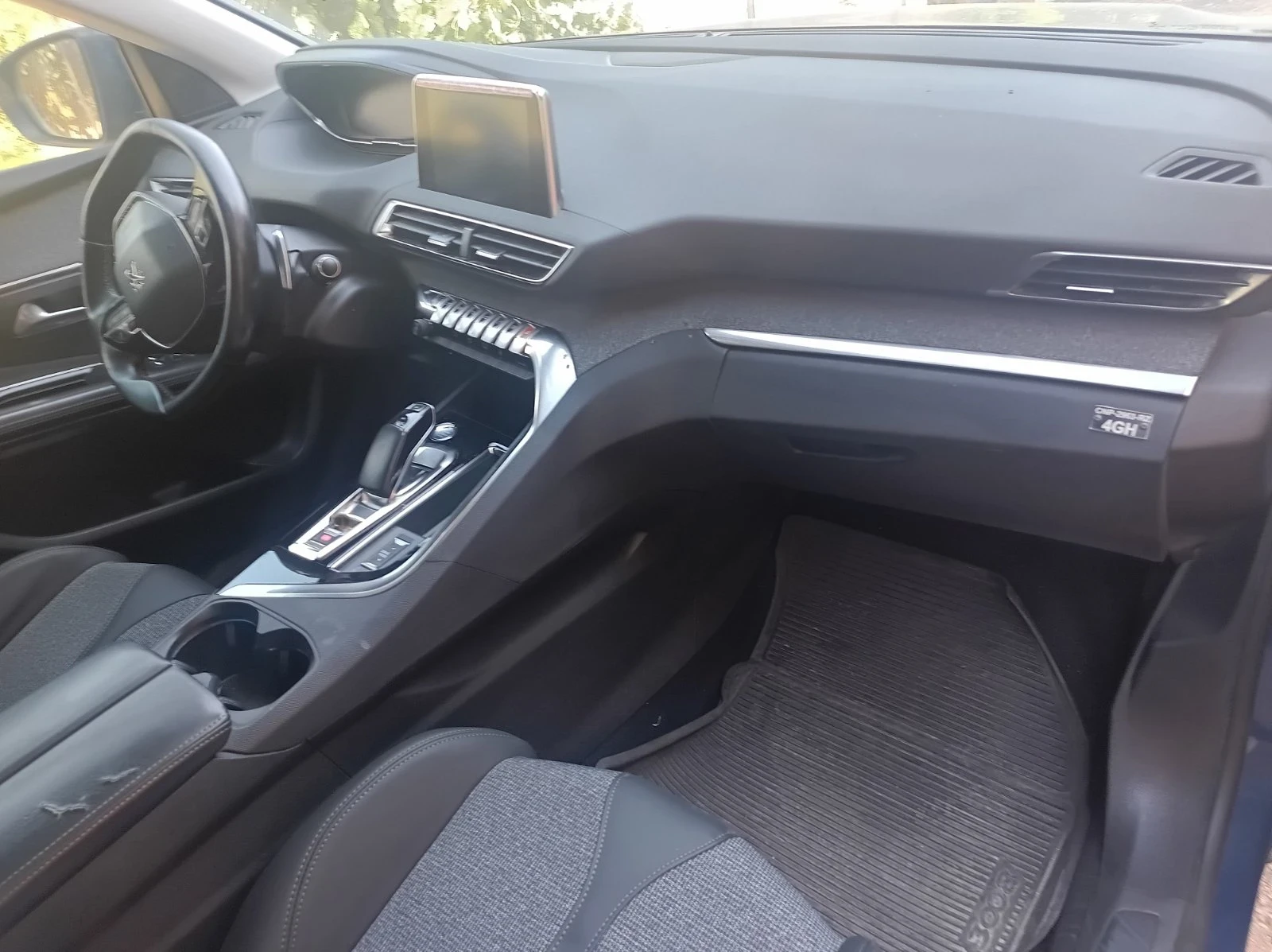 Peugeot 3008 Плъгинг хибрид , снимка 6 - Автомобили и джипове - 55051793