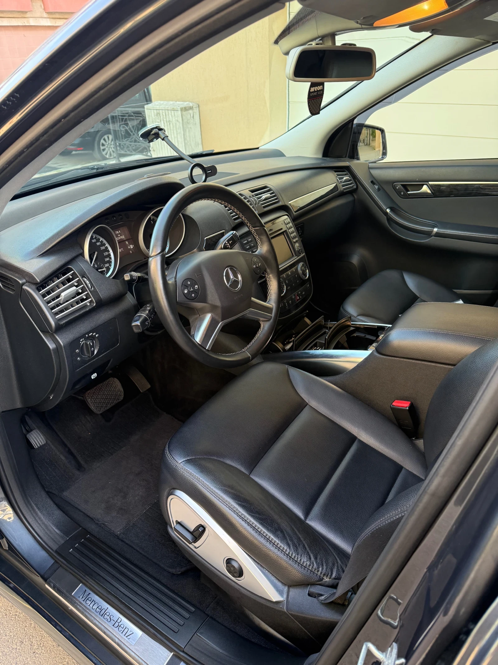 Mercedes-Benz R 350 7местен, AIRMATIK, 4MATIC, снимка 8 - Автомобили и джипове - 55144945