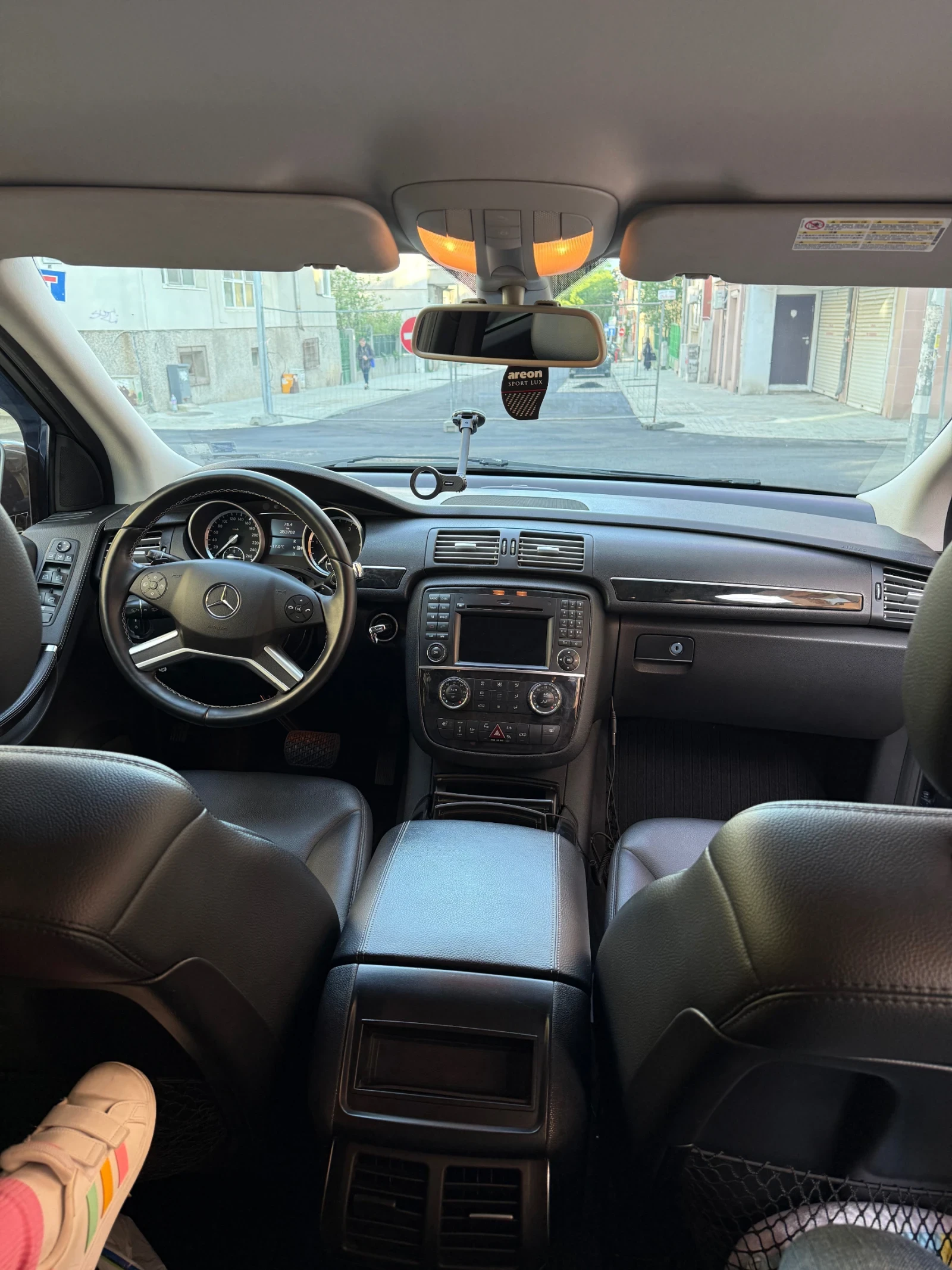 Mercedes-Benz R 350 7местен, AIRMATIK, 4MATIC, снимка 9 - Автомобили и джипове - 55144945