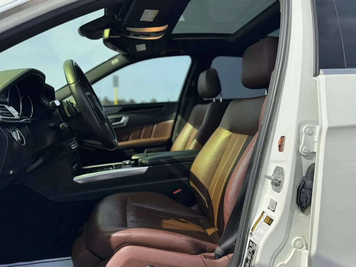 Mercedes-Benz E 400 4MATIC ЦЕНА ДО БЪЛГАРИЯ РЕГИСТРАЦИЯ & АВТОКРЕДИТ, снимка 11 - Автомобили и джипове - 55206819