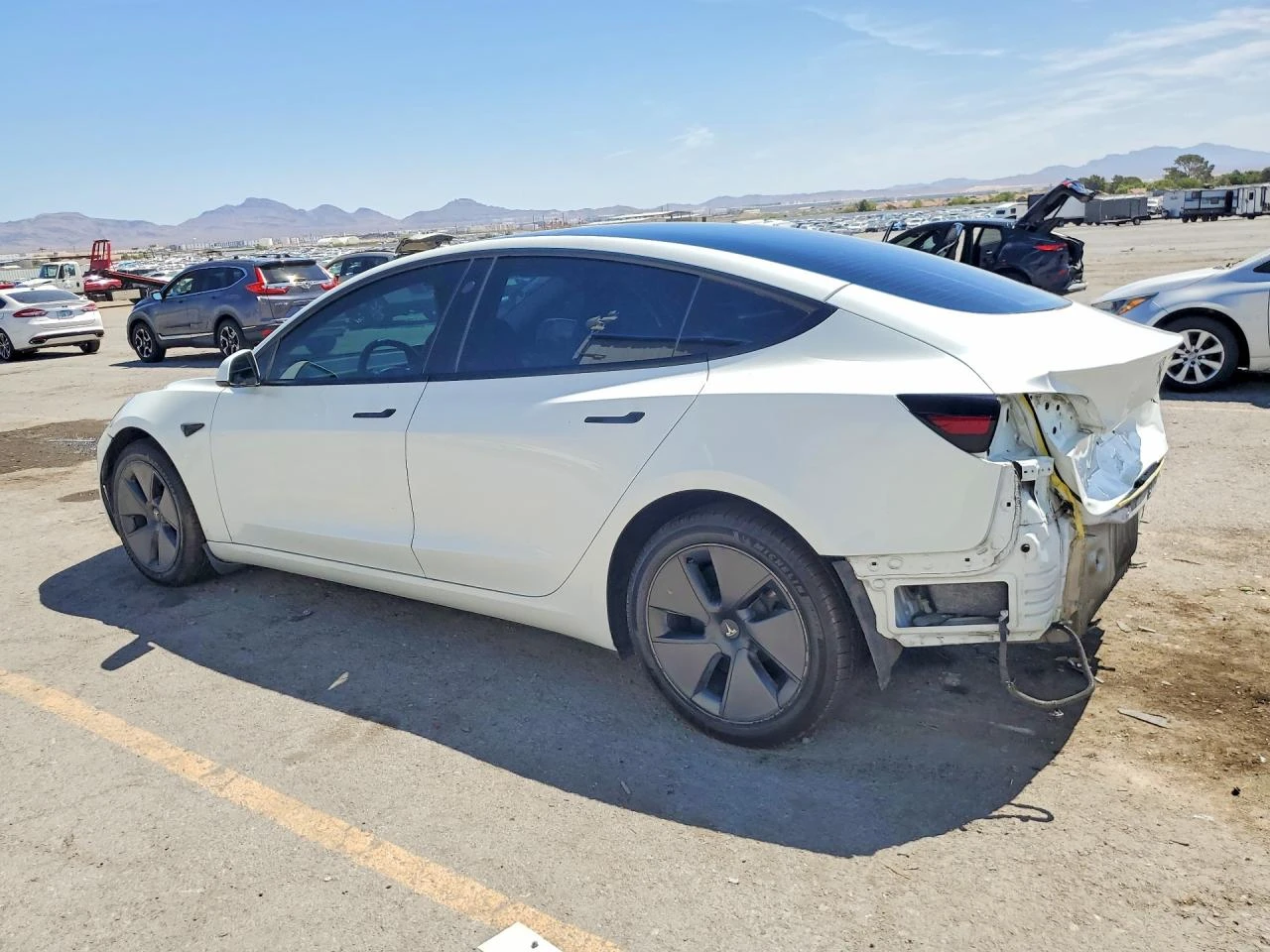 Tesla Model 3, снимка 2 - Автомобили и джипове - 55272143