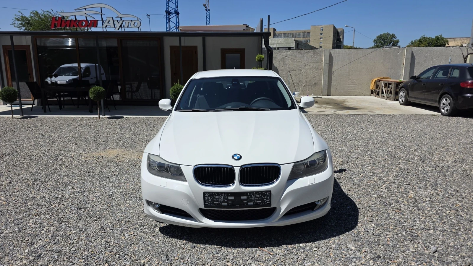 BMW 320, снимка 2 - Автомобили и джипове - 55377113