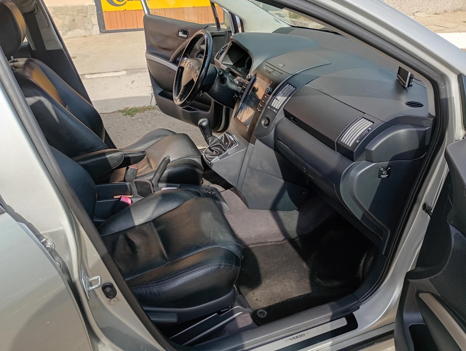 Toyota Corolla verso, снимка 11 - Автомобили и джипове - 55877214