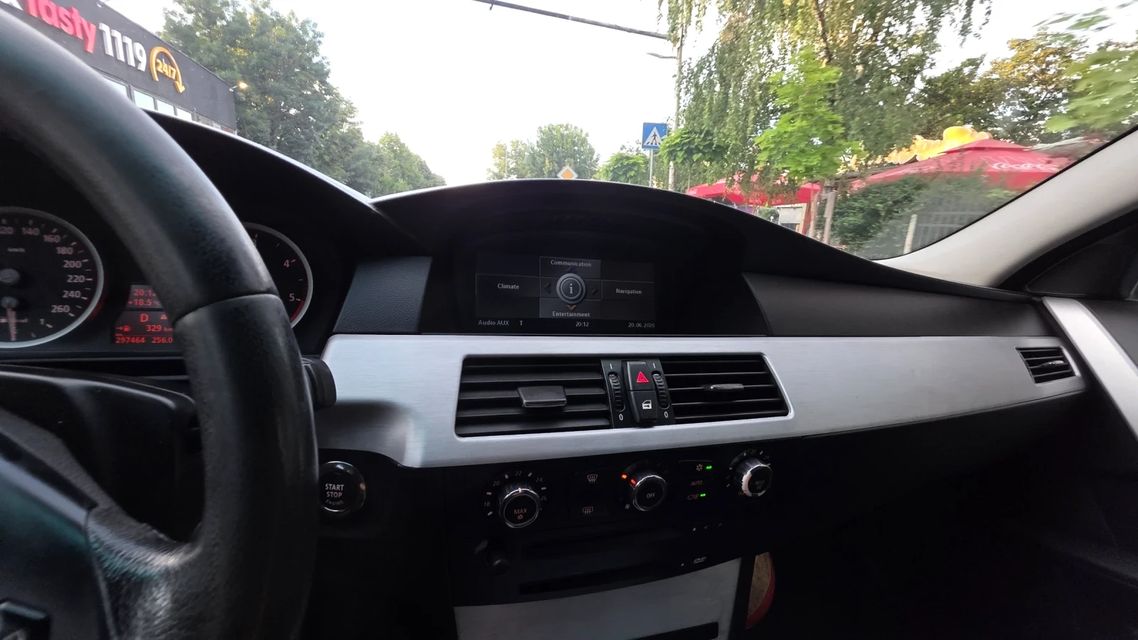 BMW 530 XDrive, снимка 9 - Автомобили и джипове - 55891040
