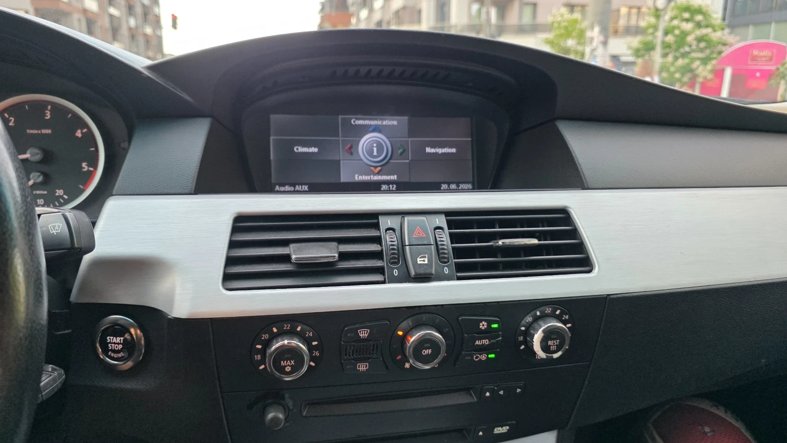 BMW 530 XDrive, снимка 10 - Автомобили и джипове - 55891040
