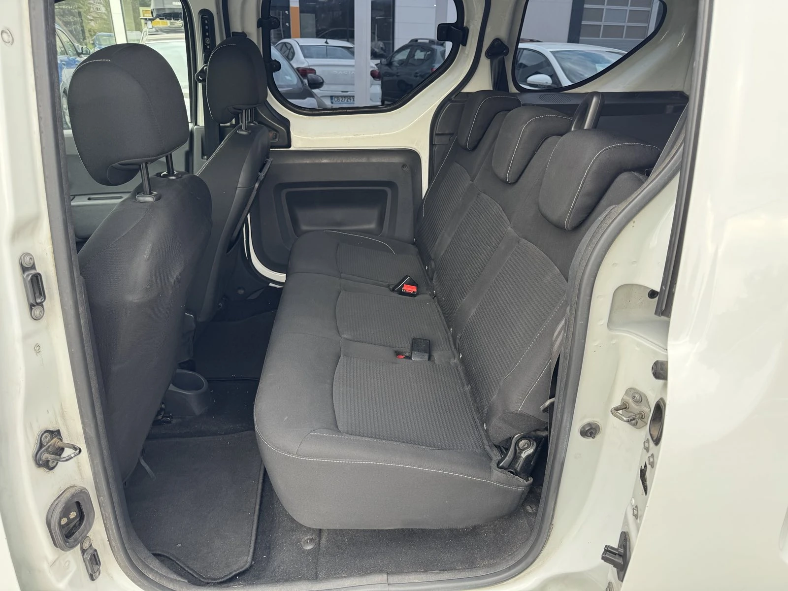Dacia Dokker 1.5Dci N1 4+ 1, снимка 12 - Автомобили и джипове - 56295746