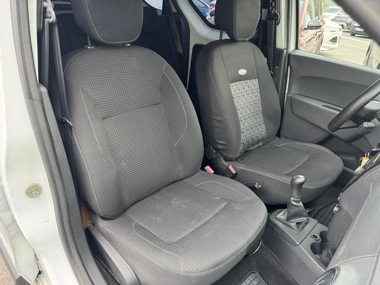 Dacia Dokker 1.5Dci N1 4+ 1, снимка 9 - Автомобили и джипове - 56295746