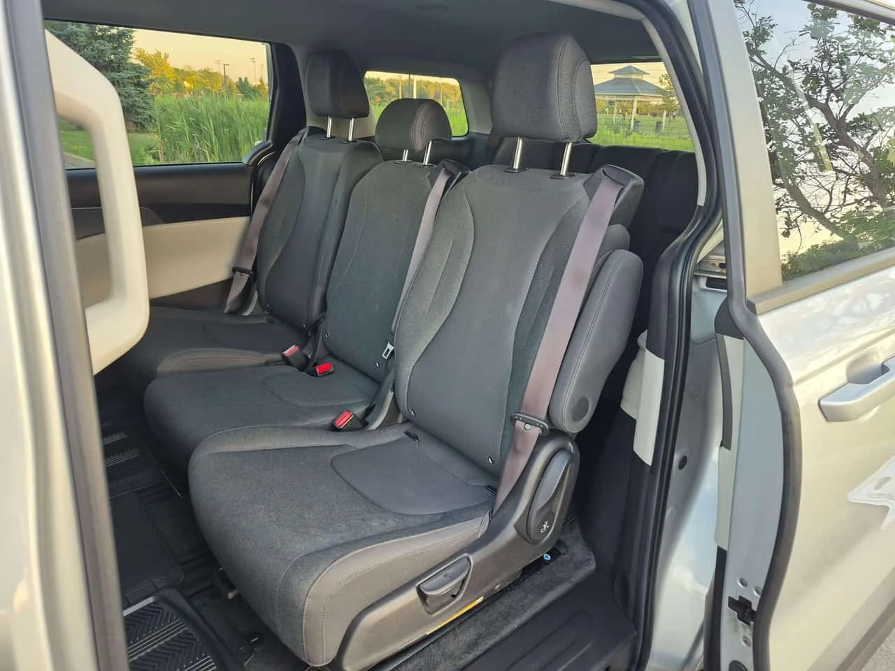 Kia Carnival * LX FWD * ���������� ��� ������������ ������*  | Mobile.bg � ����������� 15