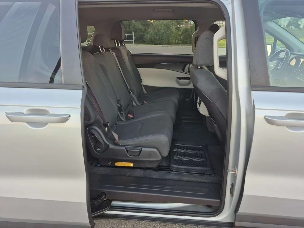 Kia Carnival * LX FWD * ���������� ��� ������������ ������*  | Mobile.bg � ����������� 16
