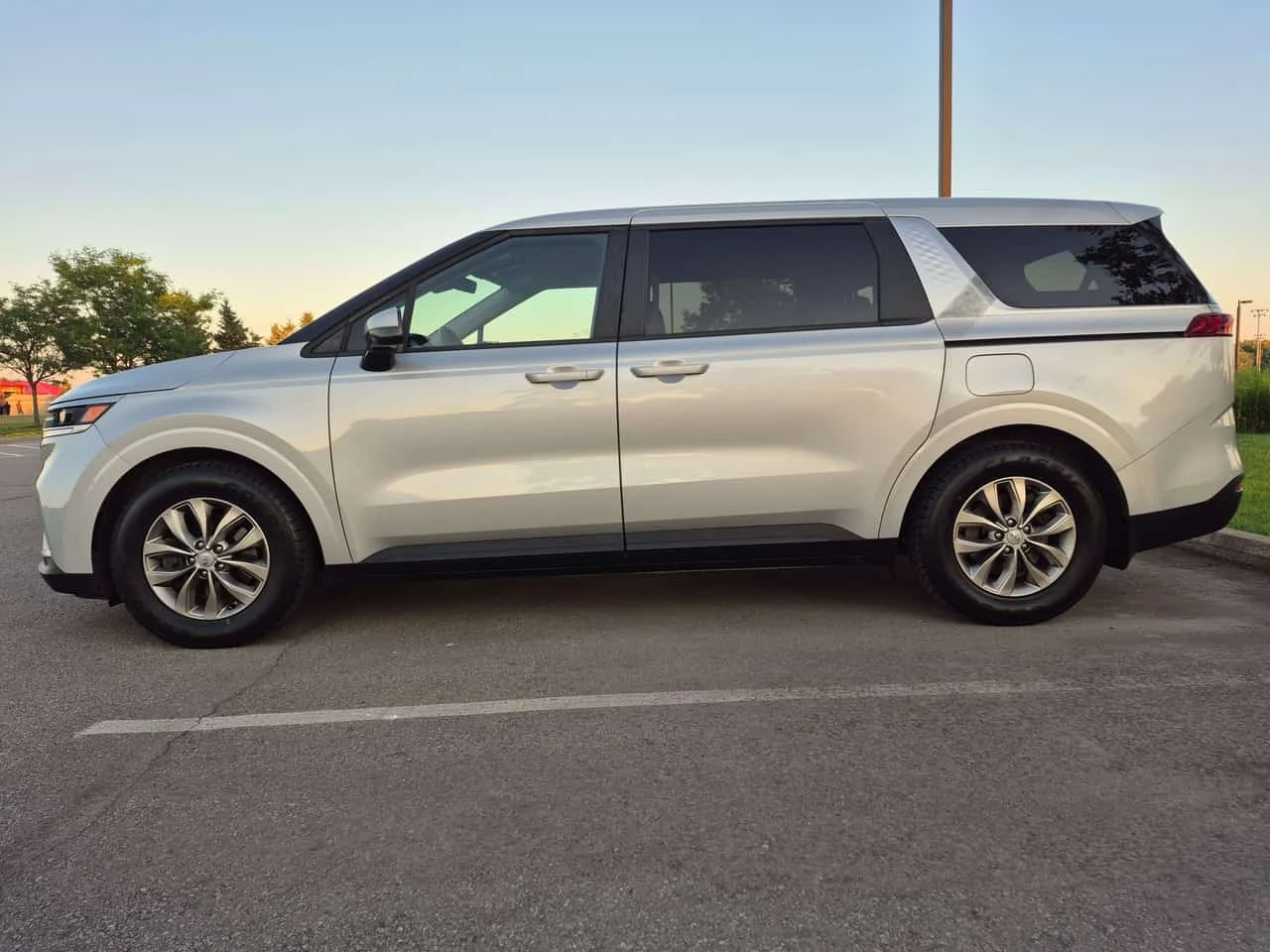 Kia Carnival * LX FWD * ���������� ��� ������������ ������*  | Mobile.bg � ����������� 8