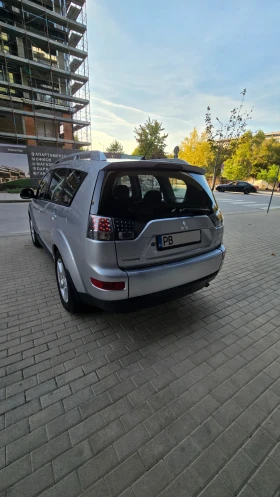 Mitsubishi Outlander XL 2.4i 4х4, снимка 4