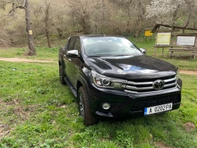 Toyota Hilux INVINCIBLE, снимка 1