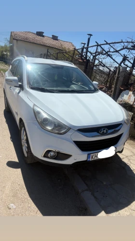 Hyundai IX35 2.0 - изображение 1