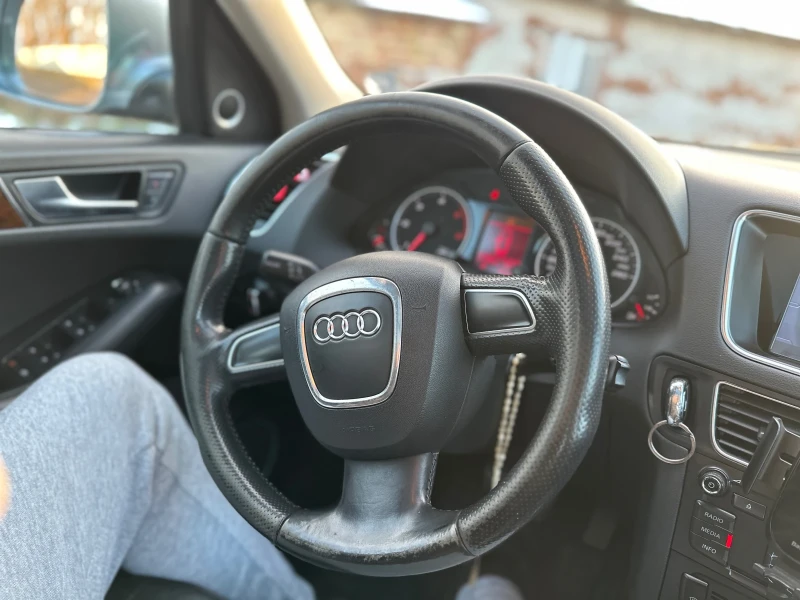 Audi Q5 3.0 TDI ПАНОРАМА, снимка 7 - Автомобили и джипове - 48227883