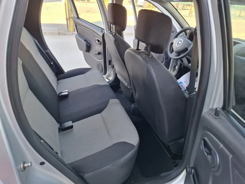 Dacia Duster, снимка 10 - Автомобили и джипове - 50532713