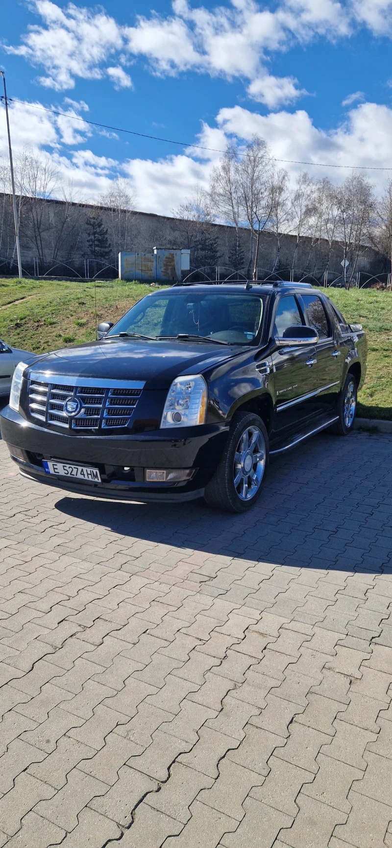 Cadillac Escalade EXT, снимка 2 - Автомобили и джипове - 52391392