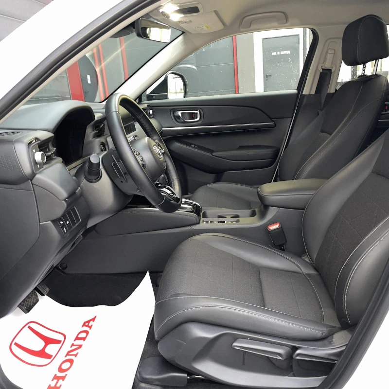 Honda Hr-v 1.5 Hybrid Advance, снимка 10 - Автомобили и джипове - 52331679
