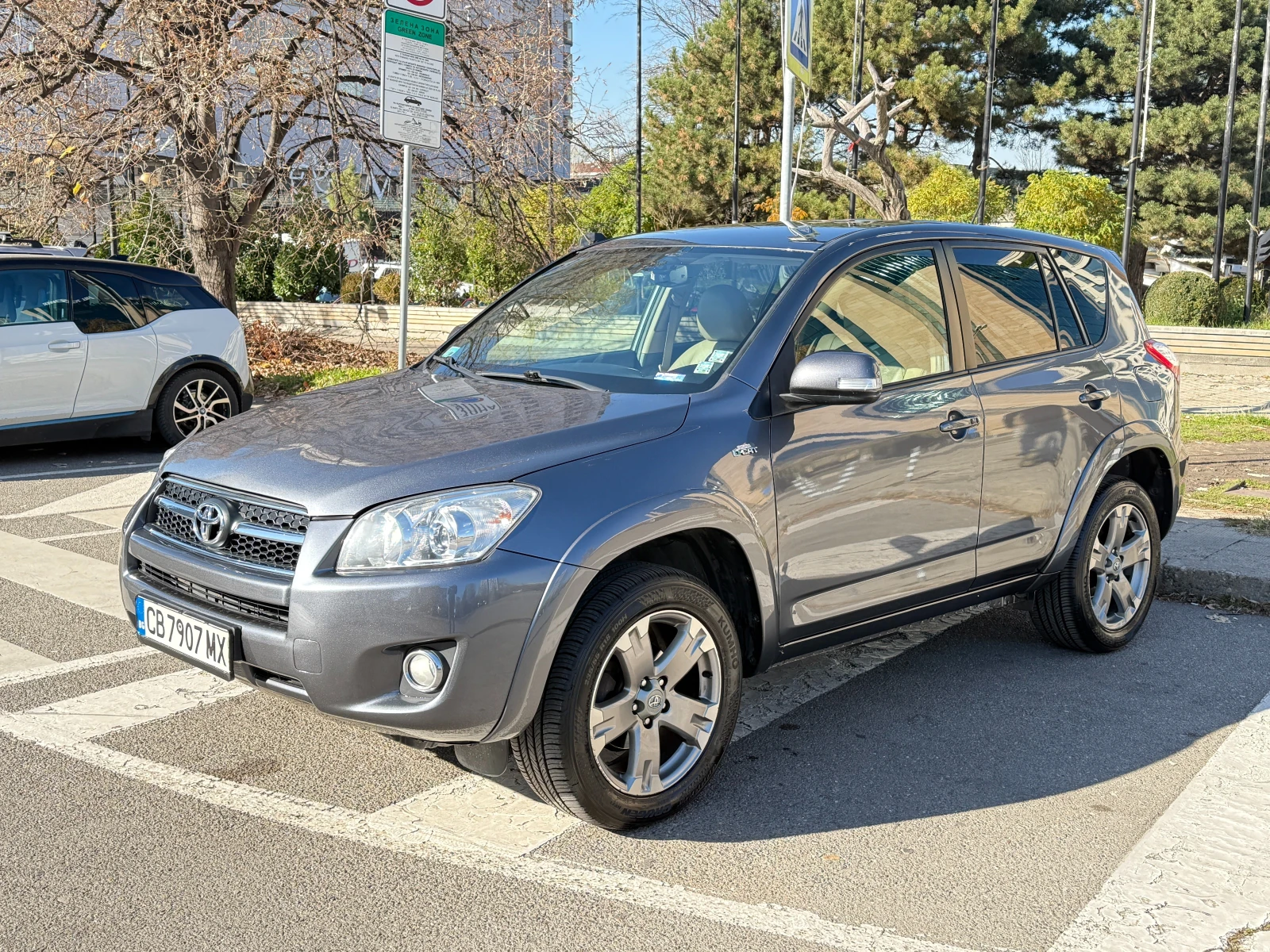 Toyota Rav4 EXECUTIVE* 4х4* 150кс* AВТОМАТИК* ДИЗЕЛ* В ГАРАЖ , снимка 1