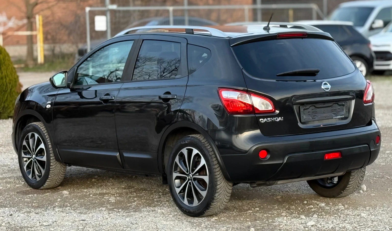 Nissan Qashqai 1.6i 117�.� * ���* * 360������* * ��������* * ���� | Mobile.bg � ����������� 4