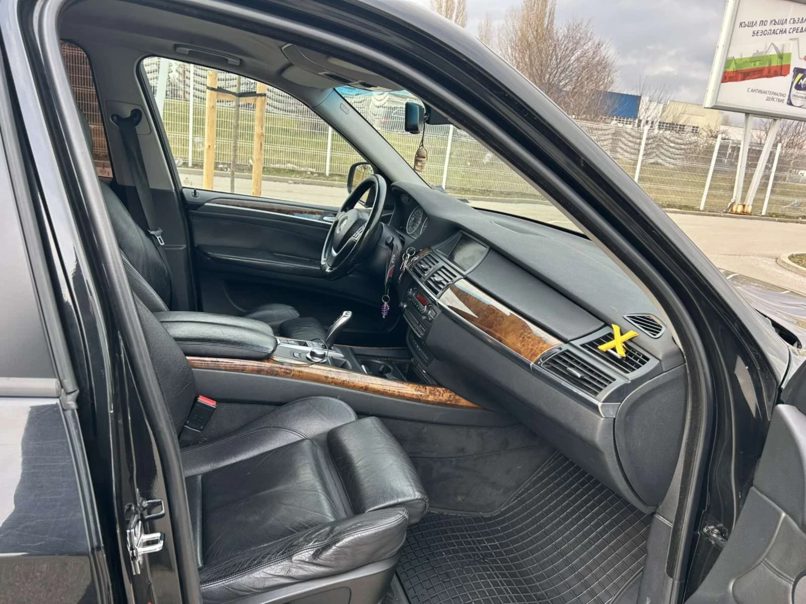 BMW X5 3.0д/7 местен/сменени вериги, снимка 10 - Автомобили и джипове - 53224438