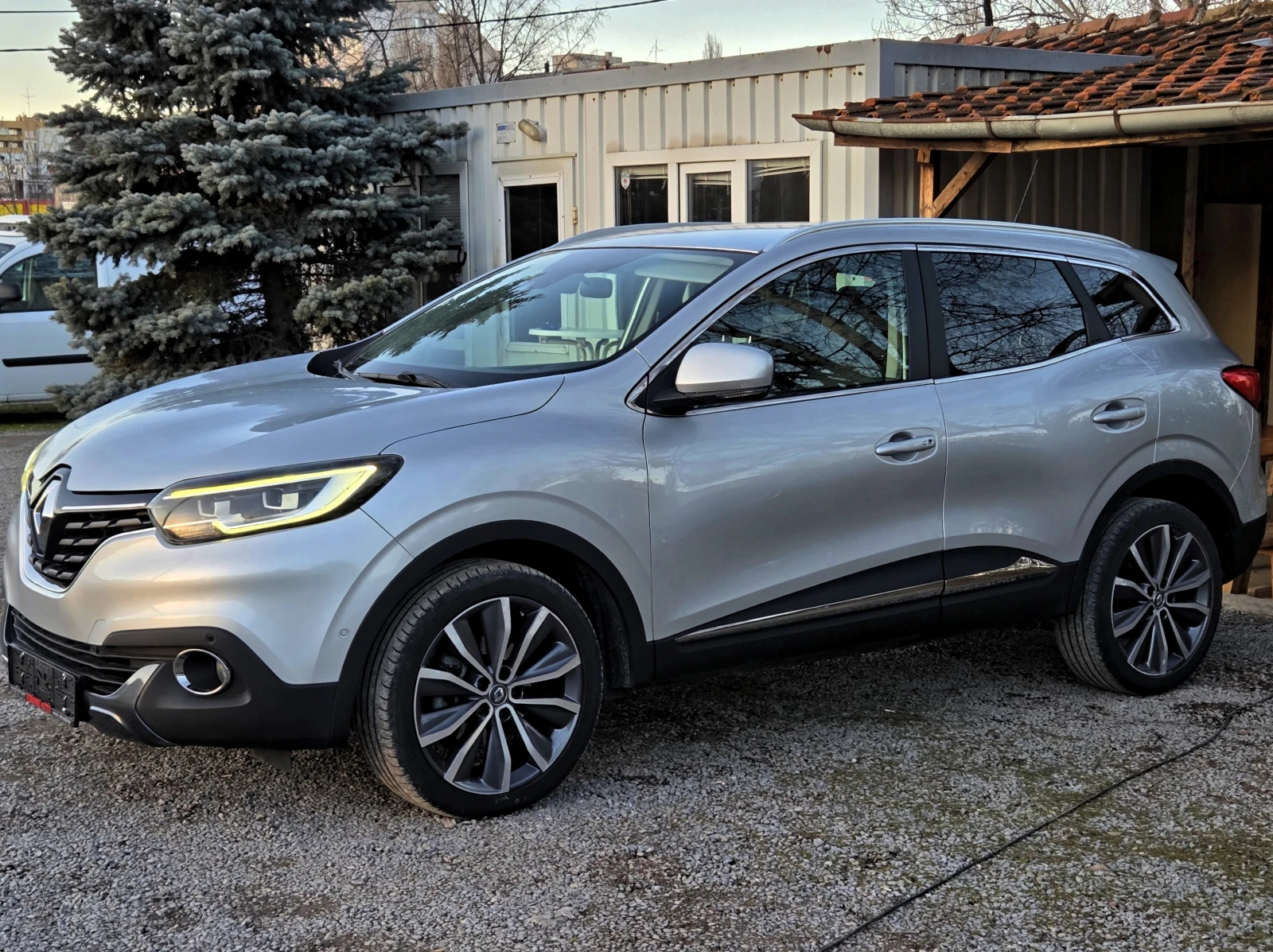 Renault Kadjar 1.5dCi BOSE ���������/CAMERA/NAVI/EURO 6B | Mobile.bg � ����������� 3