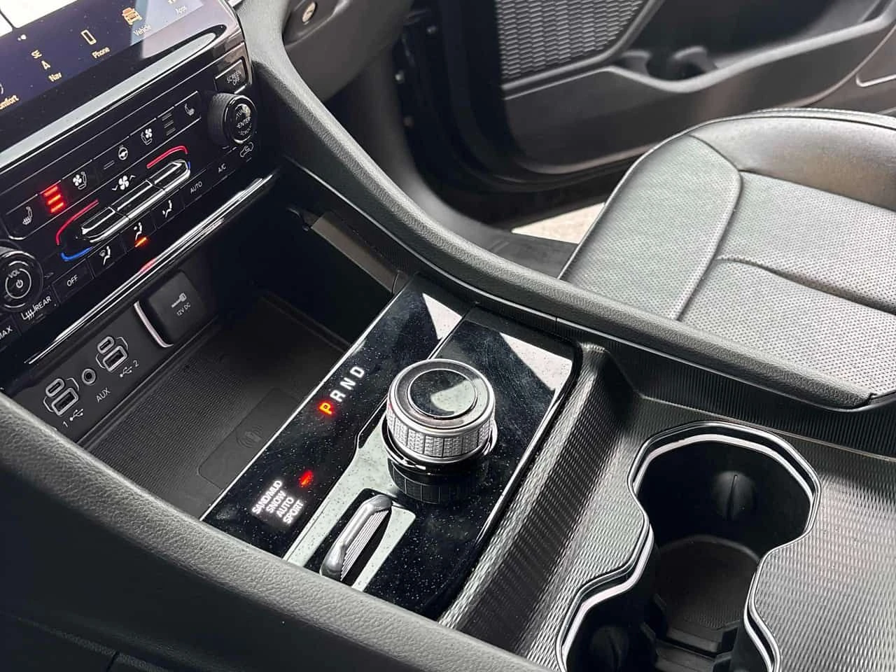 Jeep Grand cherokee Limited/CARFAX/���������/��������/PANO/DIS | Mobile.bg � ����������� 16