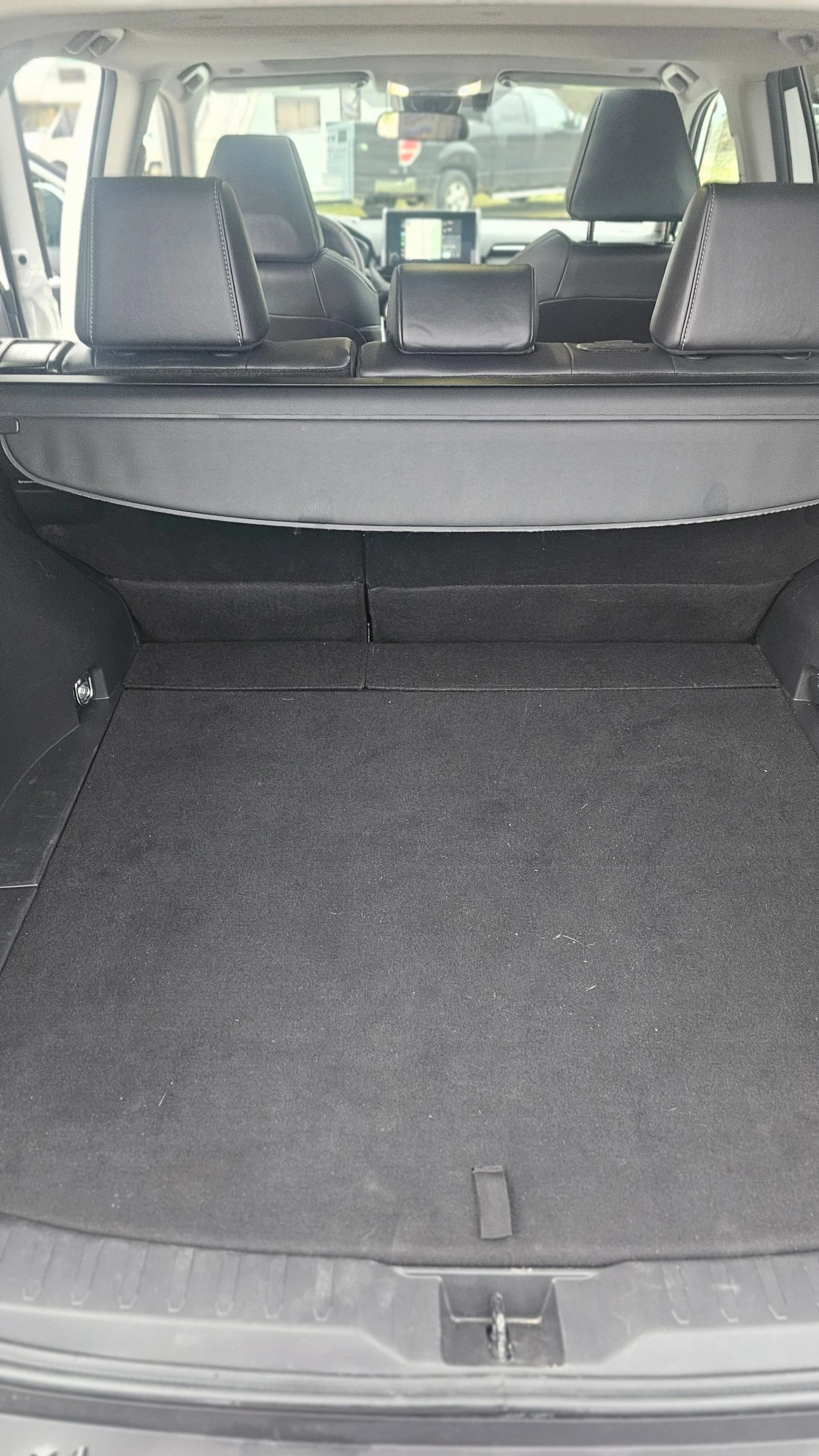 Toyota Rav4 XLE Premium, снимка 14 - Автомобили и джипове - 54008946