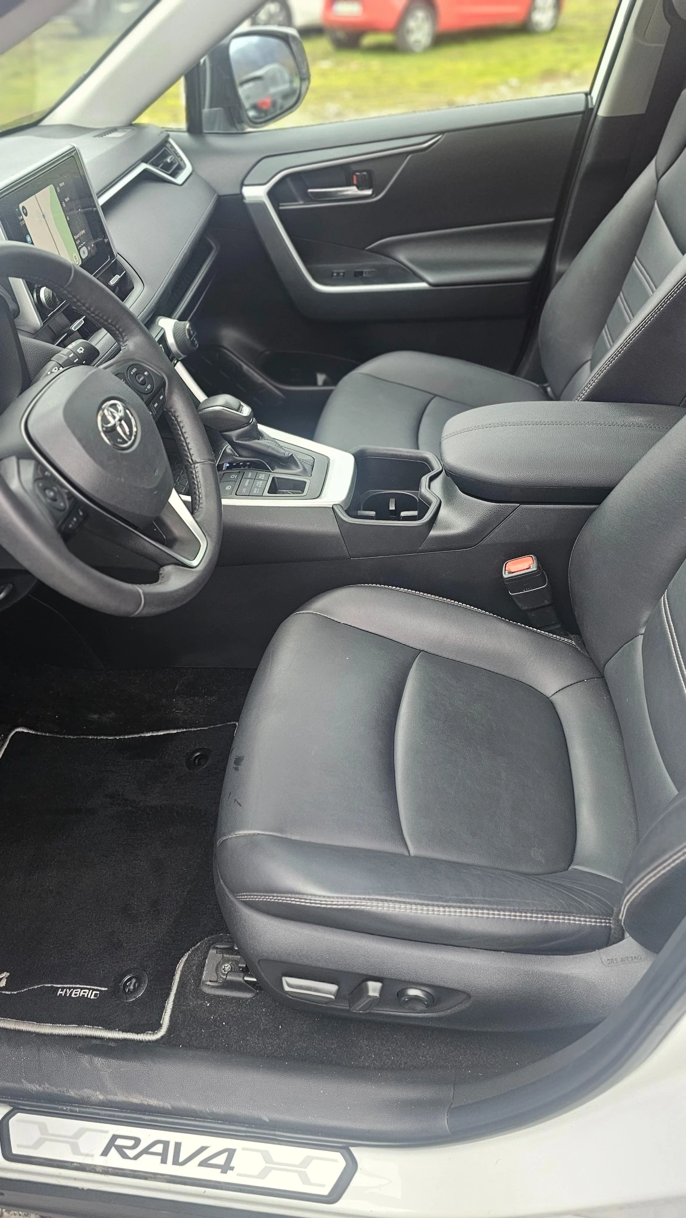 Toyota Rav4 XLE Premium, снимка 10 - Автомобили и джипове - 54008946