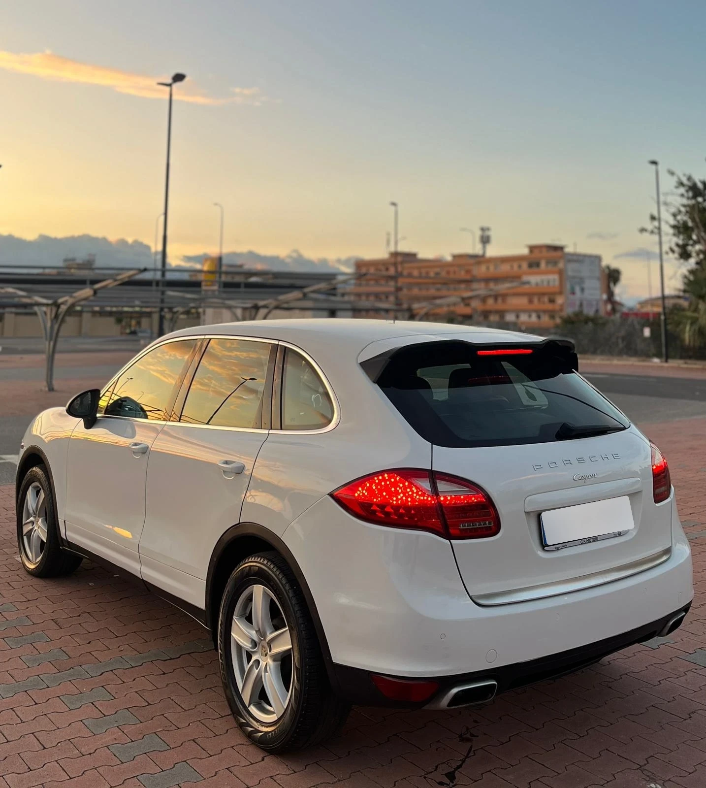 Porsche Cayenne 3.0 Diesel, снимка 7 - Автомобили и джипове - 54382463
