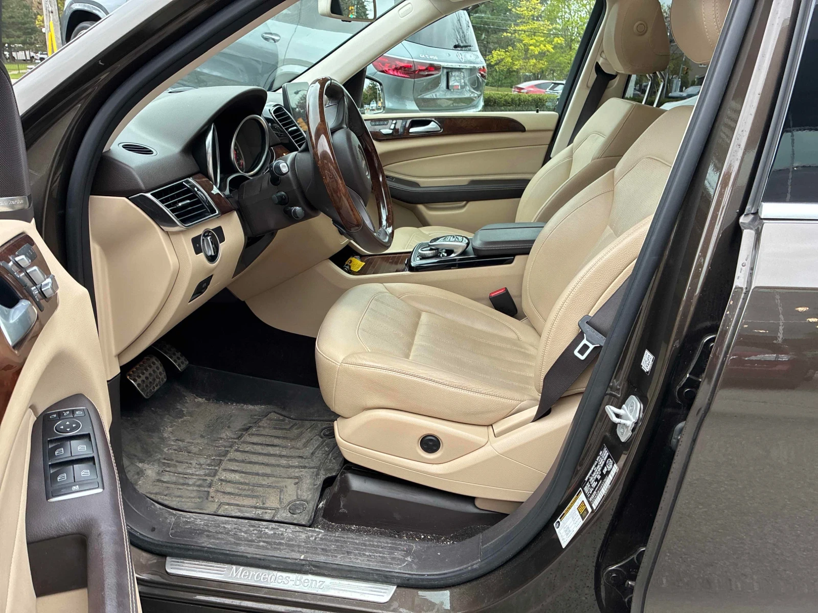 Mercedes-Benz GLE 400 ДИСТРОНИК * ПОДГРЕВ * ПАНОРАМА * 360 * CARFAX, снимка 6 - Автомобили и джипове - 54720877