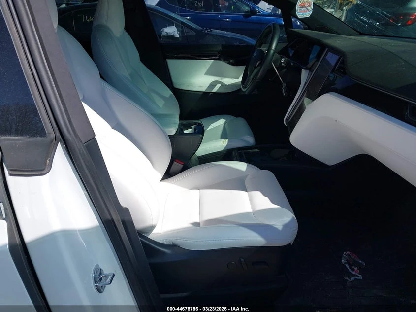 Tesla Model X Long Range Dual Motor All-Wheel Drive/Long Range P, снимка 5 - Автомобили и джипове - 55145838