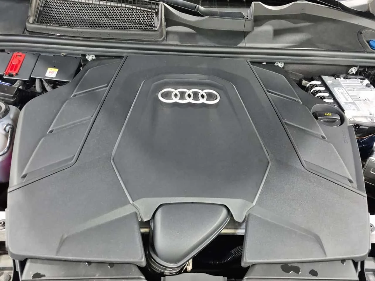 Audi Q7  S-LINE TECHNIK / MATRIX / 360 / DISTRONIC / ОБДУХ, снимка 17 - Автомобили и джипове - 55402632
