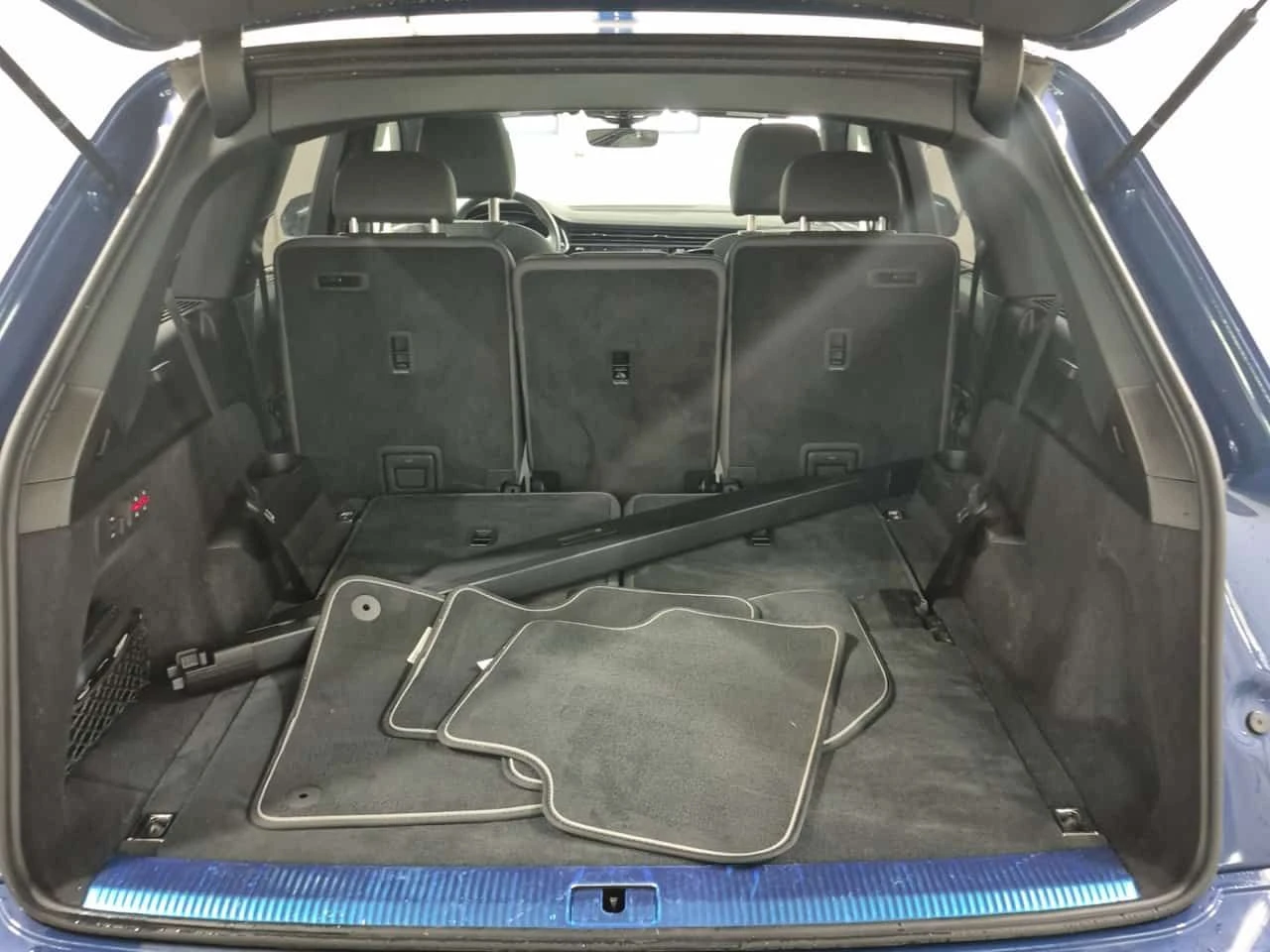 Audi Q7  S-LINE TECHNIK / MATRIX / 360 / DISTRONIC / ОБДУХ, снимка 15 - Автомобили и джипове - 55402632