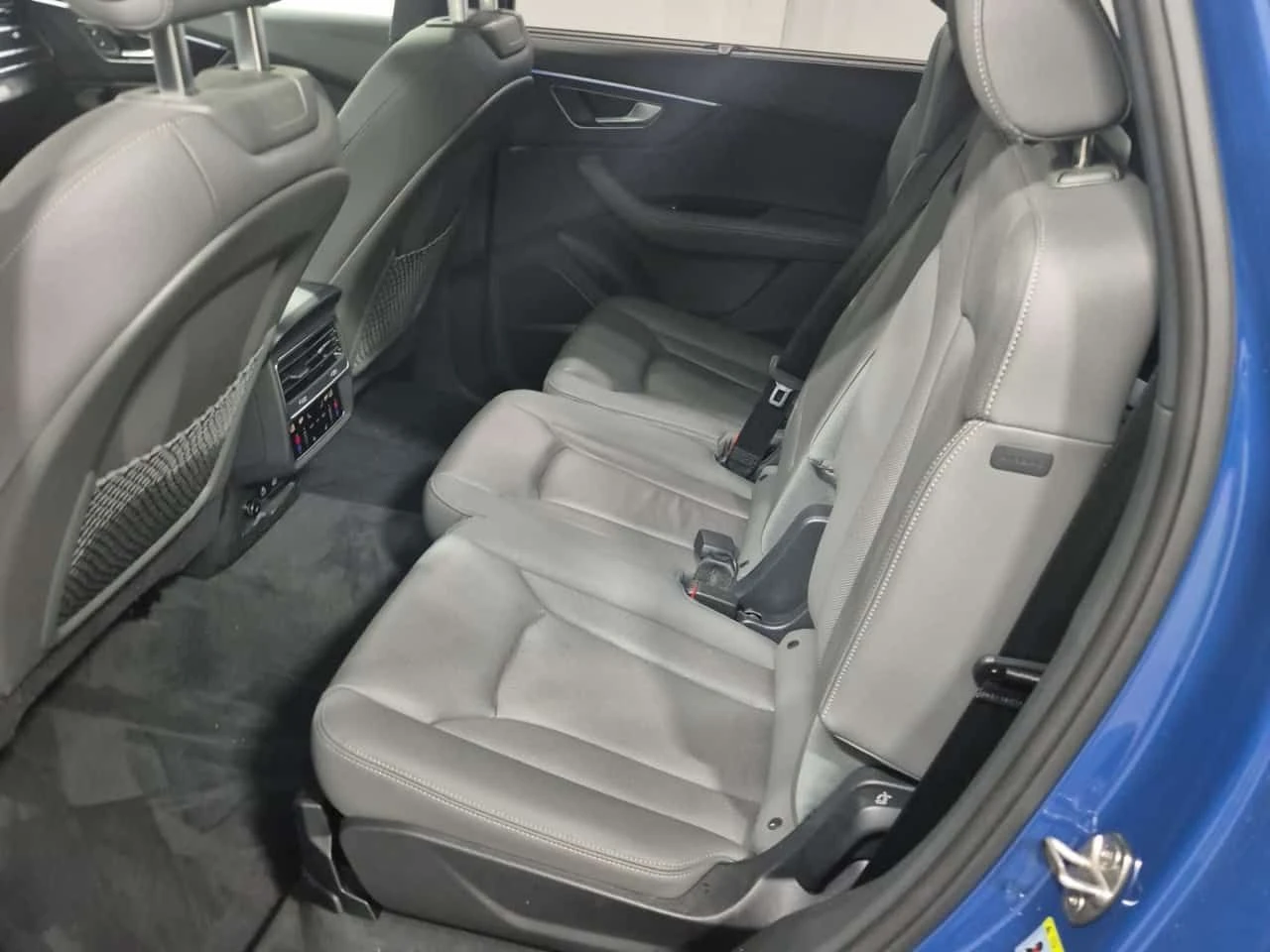 Audi Q7  S-LINE TECHNIK / MATRIX / 360 / DISTRONIC / ОБДУХ, снимка 13 - Автомобили и джипове - 55402632