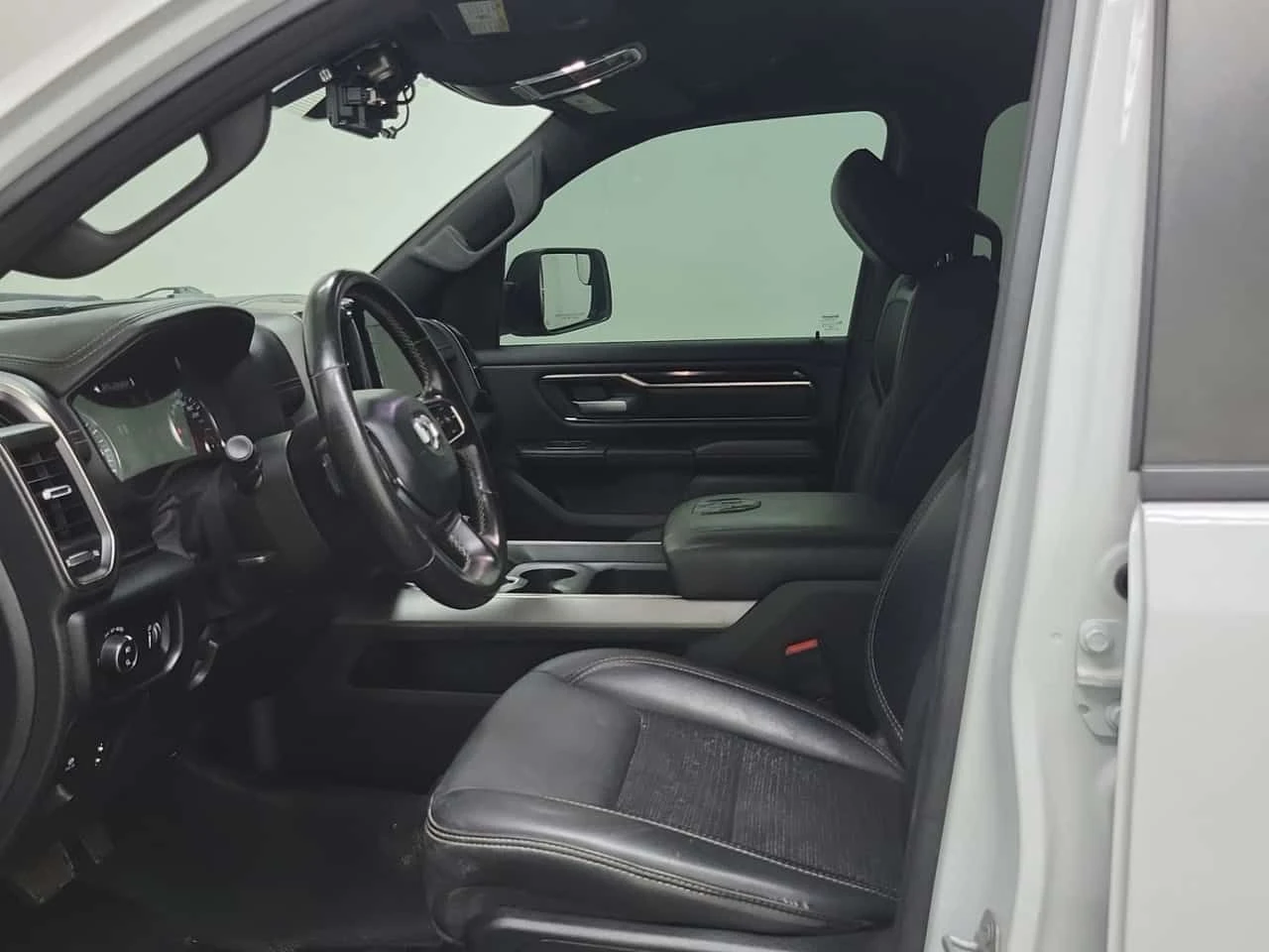 Dodge RAM 1500 SPORT / ЦЕНА ДО БЪЛГАРИЯ / CARFAX / АВТОКРЕДИТ, снимка 5 - Автомобили и джипове - 55544363
