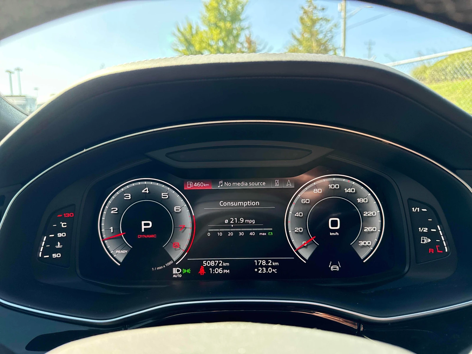 Audi Q8 * Technik * CARFAX * ОПЦИЯ ЗА ФИНАНСИРАНЕ, снимка 17 - Автомобили и джипове - 56062769