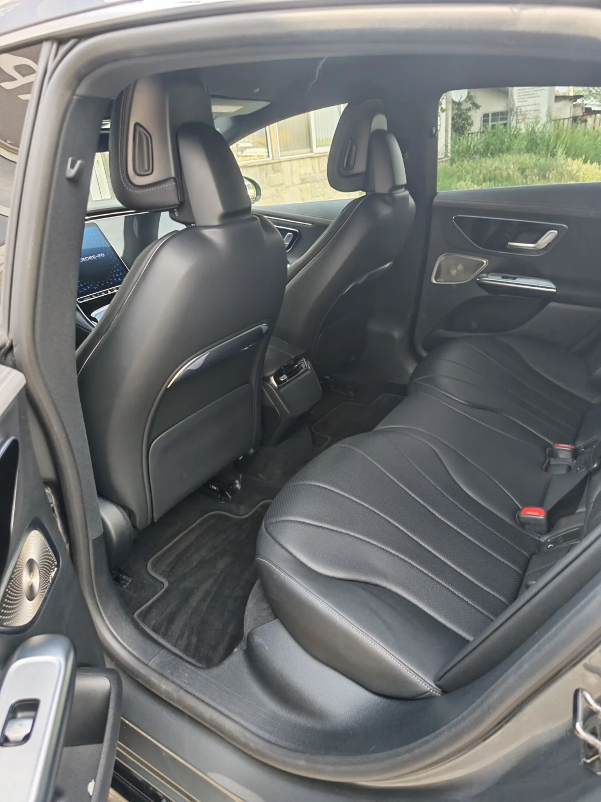 Mercedes-Benz EQE, снимка 8 - Автомобили и джипове - 56656045