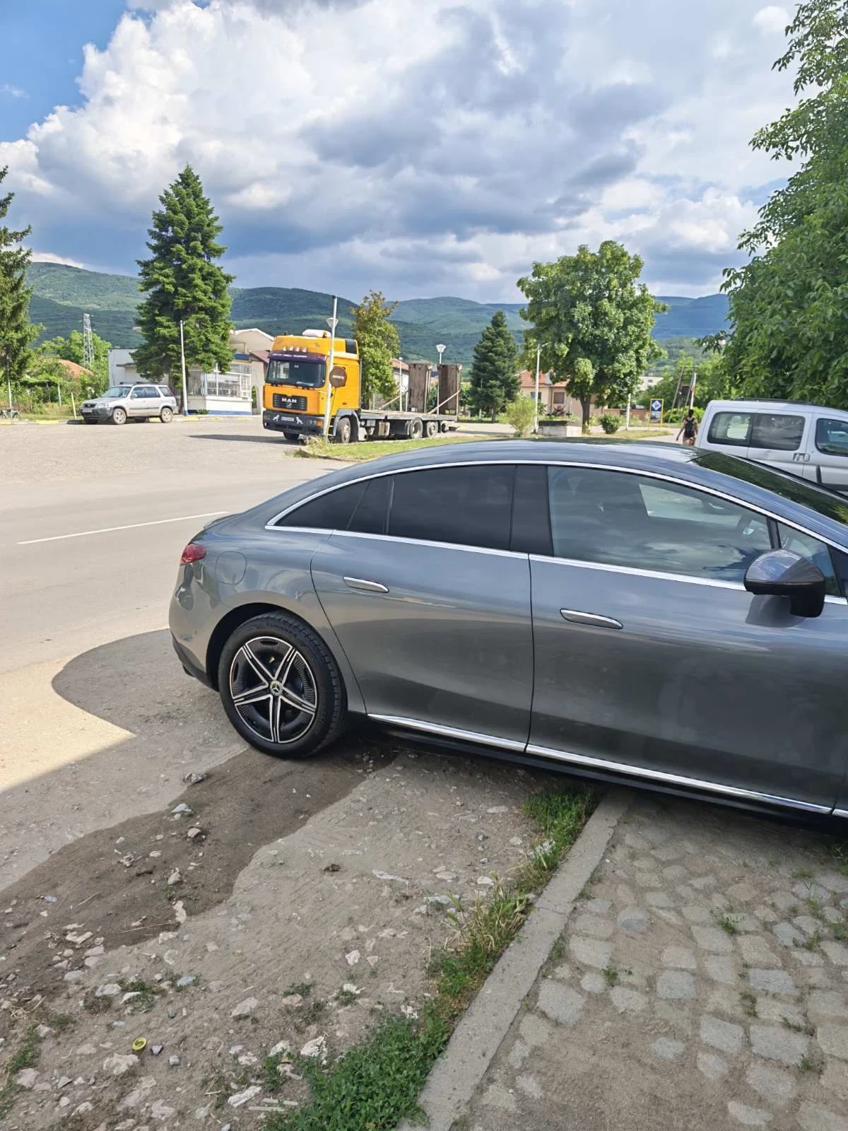 Mercedes-Benz EQE, снимка 4 - Автомобили и джипове - 56656045