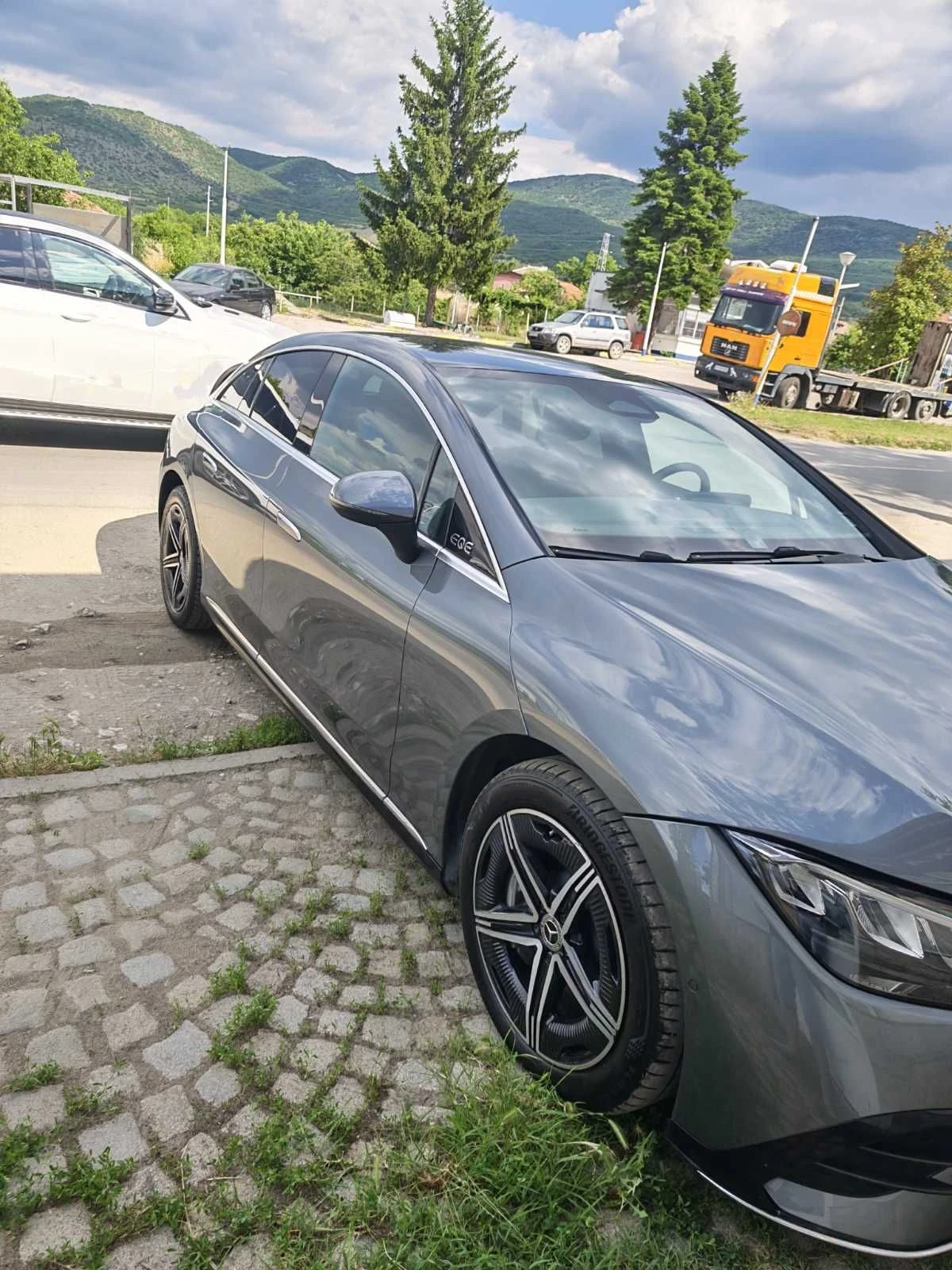Mercedes-Benz EQE, снимка 2 - Автомобили и джипове - 56656045