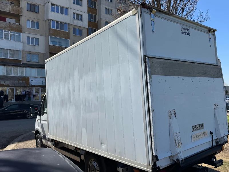 Renault Master Борд 115.кс 2.8 нови гуми топ състояние, снимка 9 - Бусове и автобуси - 52517413