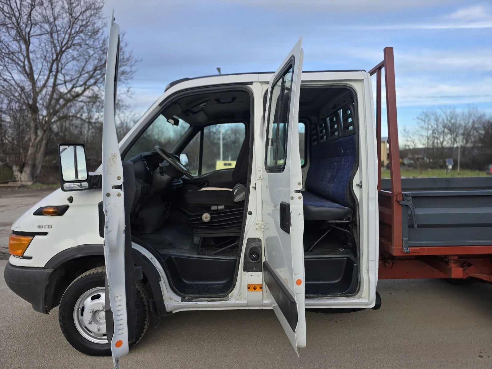 Iveco Daily 40C13 ТРИСТРАНЕН САМОСВАЛ , снимка 10 - Бусове и автобуси - 53878162