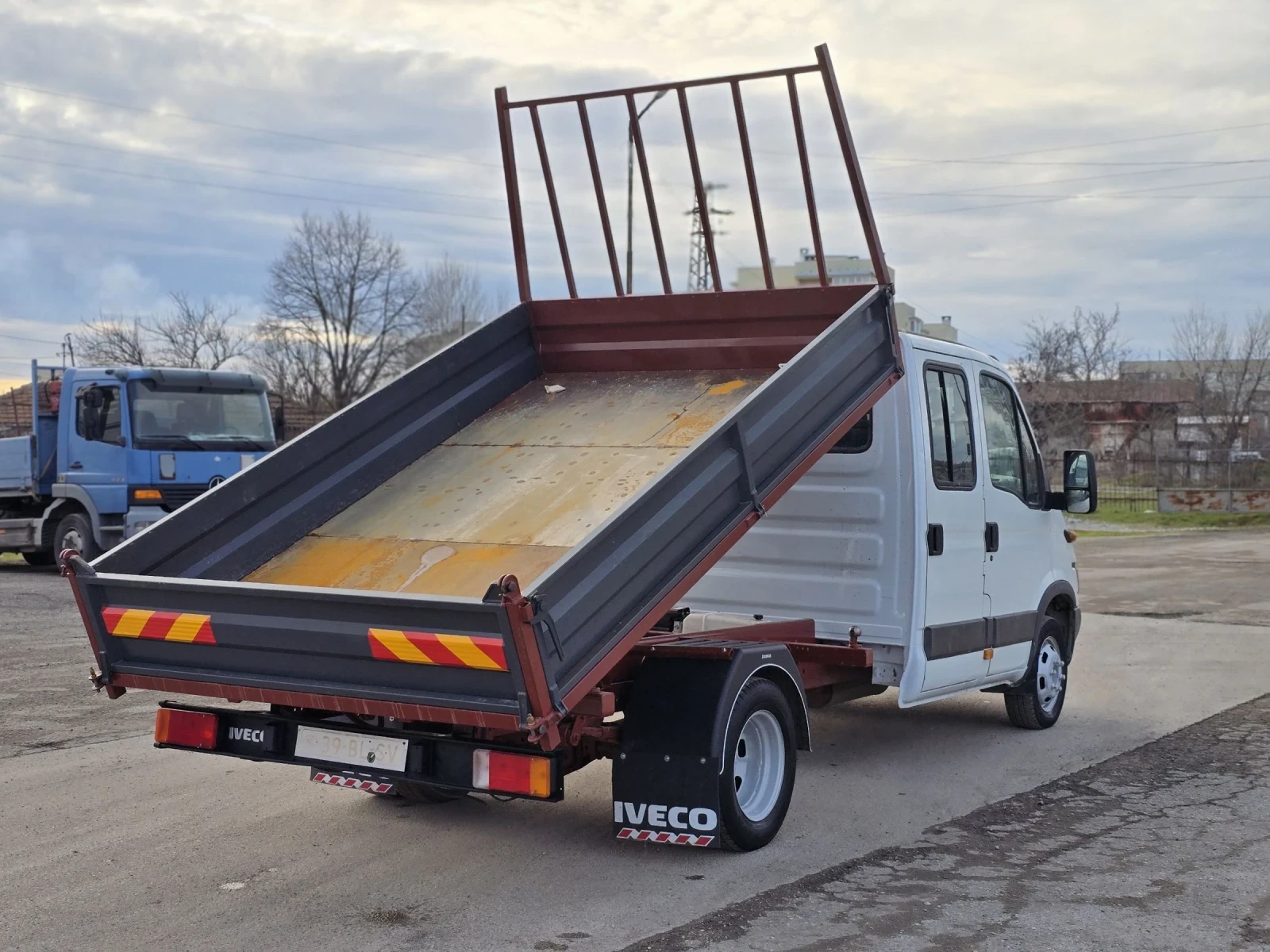 Iveco Daily 40C13 ТРИСТРАНЕН САМОСВАЛ , снимка 5 - Бусове и автобуси - 53878162