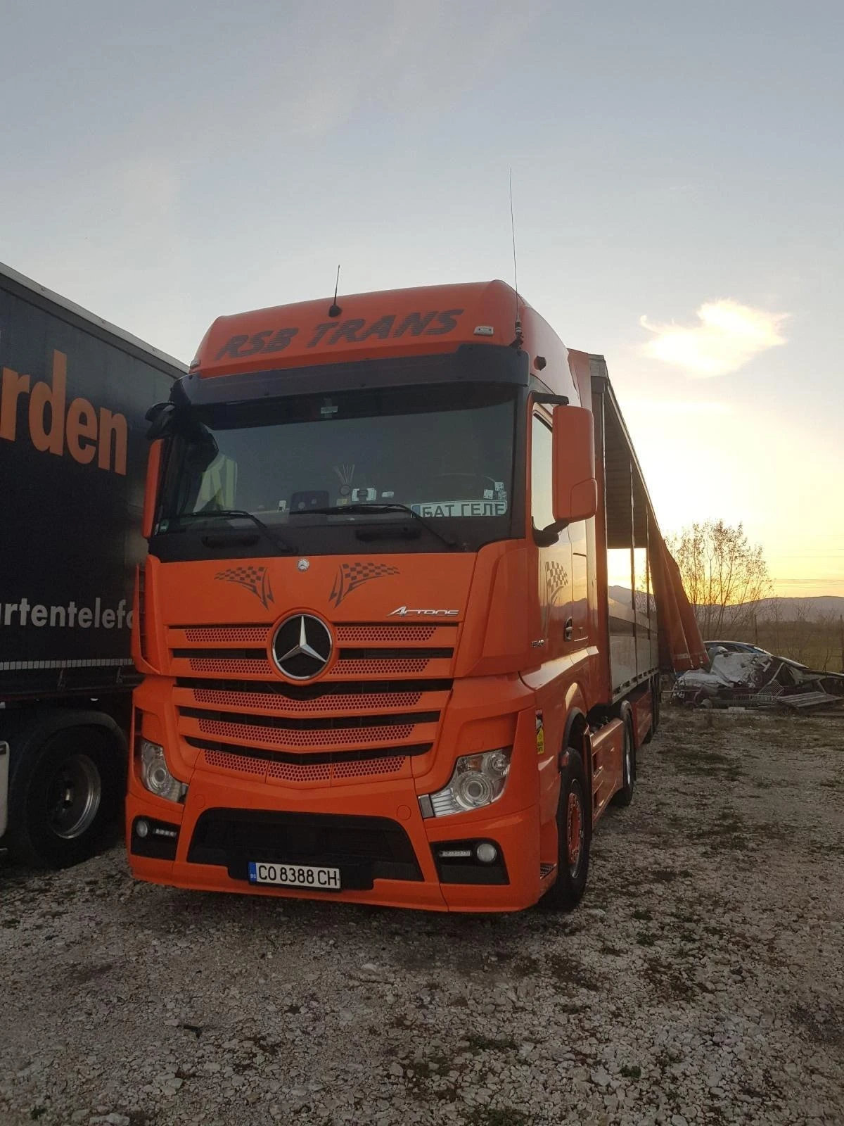 Mercedes-Benz Actros  - изображение 2